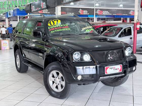 MITSUBISHI PAJERO SPORT 3.5 HPE 4X4 V6 24V GASOLINA 4P AUTOMÁTICO MITSUBISHI PAJERO SPORT 3.5 HPE 4X4 V6 24V GASOLINA 4P AUTOMÁTICO
